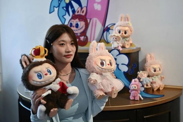 钱掌柜 95后基金经理押中泡泡玛特，只会买白酒的张坤们老了？|棱镜